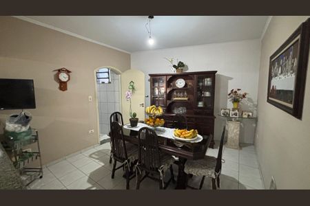 Casa para alugar com 198m², 3 quartos e 2 vagas Casa para alugar com 198m², 3 quartos e 2 vagasCozinha