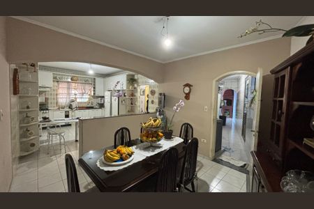 Casa para alugar com 198m², 3 quartos e 2 vagas Casa para alugar com 198m², 3 quartos e 2 vagasCozinha