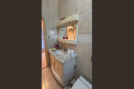 Casa para alugar com 198m², 3 quartos e 2 vagas Casa para alugar com 198m², 3 quartos e 2 vagasBanheiro