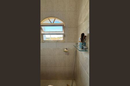 Casa para alugar com 198m², 3 quartos e 2 vagas Casa para alugar com 198m², 3 quartos e 2 vagasBanheiro