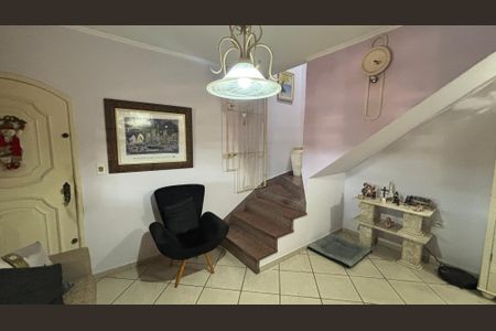 Casa para alugar com 198m², 3 quartos e 2 vagas Casa para alugar com 198m², 3 quartos e 2 vagasSala