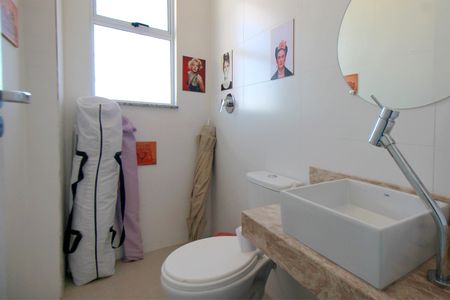 Apartamento à venda com 146m², 3 quartos e 4 vagasLavabo da Sala de Estar