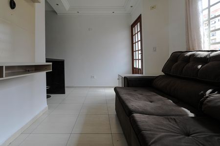Sala de casa de condomínio para alugar com 2 quartos, 90m² em Vila Urupes, Suzano