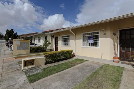 Casa de condomínio para alugar com 90m², 2 quartos e 2 vagasFachada