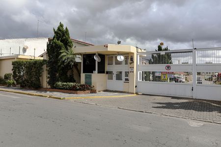 Casa de condomínio para alugar com 90m², 2 quartos e 2 vagasFachada