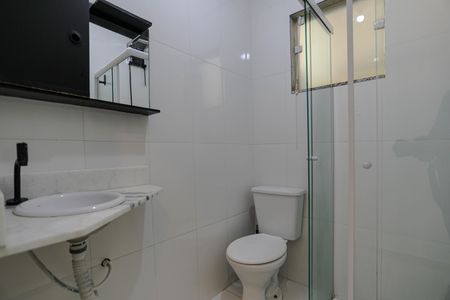 Casa de condomínio para alugar com 90m², 2 quartos e 2 vagasBanheiro