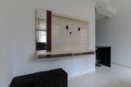 Casa de condomínio para alugar com 90m², 2 quartos e 2 vagasSala