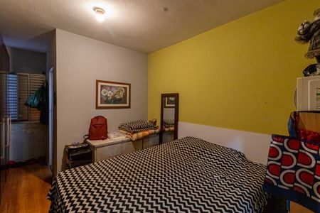 Casa à venda com 160m², 3 quartos e 3 vagasSuíte