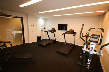 Apartamento para alugar com 65m², 2 quartos e 1 vaga Apartamento para alugar com 65m², 2 quartos e 1 vagaÁrea comum - Academia
