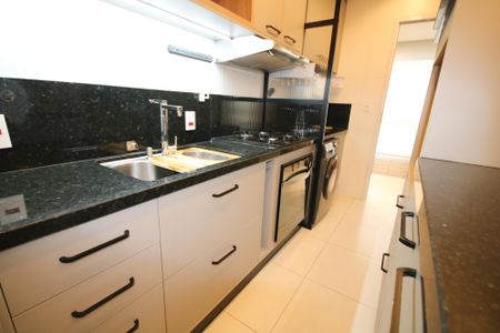 Apartamento para alugar com 65m², 2 quartos e 1 vaga Apartamento para alugar com 65m², 2 quartos e 1 vagaCozinha