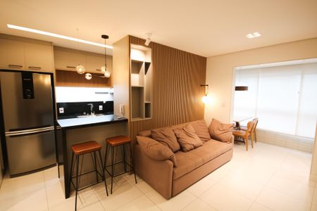 Sala de apartamento para alugar com 2 quartos, 65m² em Canto do Forte, Praia Grande