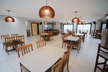 Apartamento para alugar com 65m², 2 quartos e 1 vaga Apartamento para alugar com 65m², 2 quartos e 1 vagaÁrea comum - Salão de festas