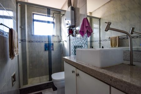 Apartamento à venda com 167m², 3 quartos e 2 vagas Apartamento à venda com 167m², 3 quartos e 2 vagasBanheiro Social