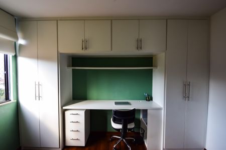 Apartamento à venda com 167m², 3 quartos e 2 vagas Apartamento à venda com 167m², 3 quartos e 2 vagasQuarto 2