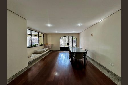 Apartamento para alugar com 100m², 3 quartos e 1 vagaSalão de Festas 