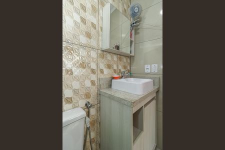 Casa à venda com 390m², 4 quartos e 4 vagasBanheiro Casa fundos