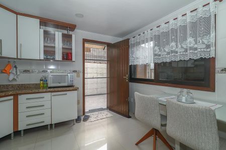 Casa à venda com 390m², 4 quartos e 4 vagasCozinha