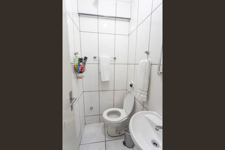 Apartamento à venda com 107m², 2 quartos e 1 vagaBanheiro de serviço 