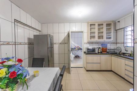 Apartamento à venda com 107m², 2 quartos e 1 vagaCozinha 