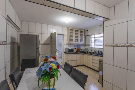 Apartamento à venda com 107m², 2 quartos e 1 vagaCozinha 