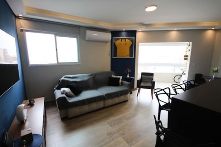 Sala de apartamento para alugar com 3 quartos, 92m² em Guilhermina, Praia Grande