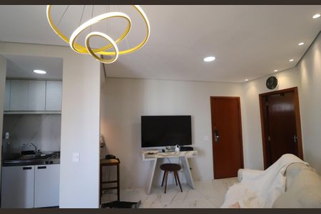 Sala de apartamento para alugar com 1 quarto, 50m² em Centro, Uberlândia