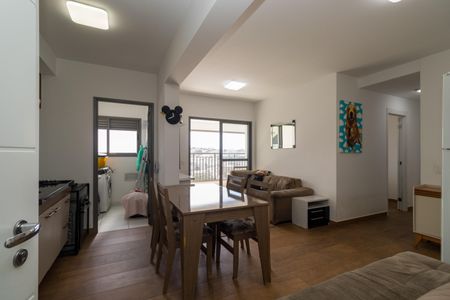 Sala de apartamento à venda com 2 quartos, 75m² em Vila Independencia, São Paulo