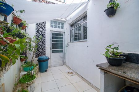 Casa à venda com 205m², 4 quartos e 2 vagas