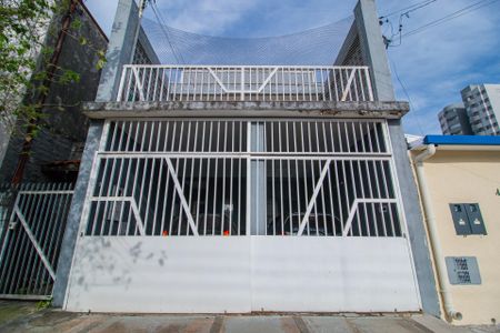 Casa à venda com 205m², 4 quartos e 2 vagas