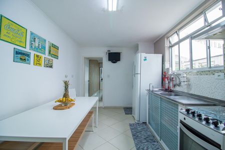Casa à venda com 205m², 4 quartos e 2 vagas