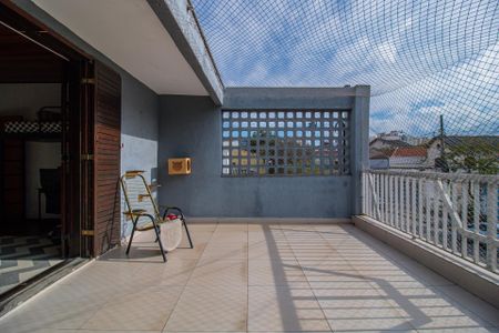 Casa à venda com 205m², 4 quartos e 2 vagas