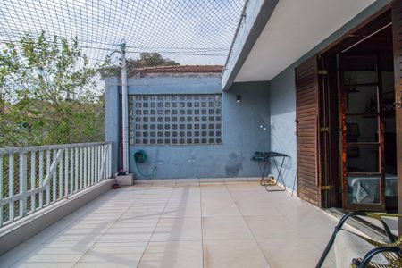 Casa à venda com 205m², 4 quartos e 2 vagas
