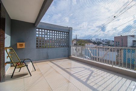 Casa à venda com 205m², 4 quartos e 2 vagas