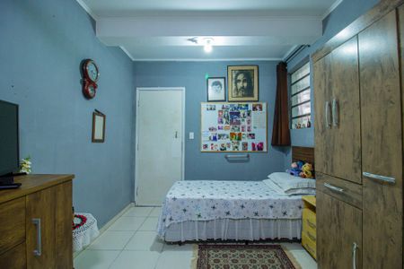 Casa à venda com 205m², 4 quartos e 2 vagas