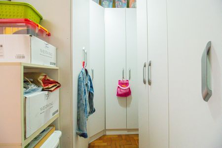 Casa à venda com 205m², 4 quartos e 2 vagas