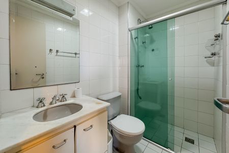 Apartamento à venda com 100m², 3 quartos e 2 vagas Apartamento à venda com 100m², 3 quartos e 2 vagasBanheiro Corredor