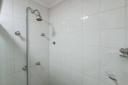 Apartamento à venda com 100m², 3 quartos e 2 vagas Apartamento à venda com 100m², 3 quartos e 2 vagasBanheiro Corredor