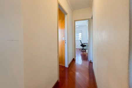 Apartamento à venda com 100m², 3 quartos e 2 vagas Apartamento à venda com 100m², 3 quartos e 2 vagasCorredor
