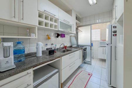 Apartamento à venda com 100m², 3 quartos e 2 vagas Apartamento à venda com 100m², 3 quartos e 2 vagasCozinha