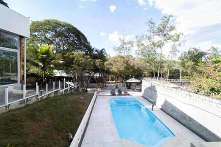 Casa à venda com 5400m², 4 quartos e 15 vagasEntrada