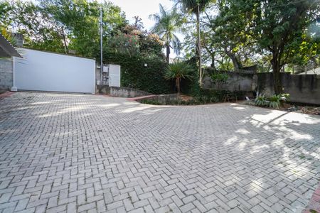 Casa à venda com 5400m², 4 quartos e 15 vagasEntrada