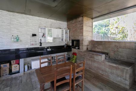 Casa à venda com 5400m², 4 quartos e 15 vagasÁrea gourmet