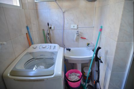 Apartamento à venda com 77m², 2 quartos e 1 vagaÁrea de Serviço