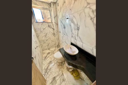 Apartamento à venda com 110m², 3 quartos e 2 vagas Apartamento à venda com 110m², 3 quartos e 2 vagasBanheiro Social