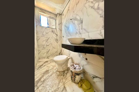 Apartamento à venda com 110m², 3 quartos e 2 vagas Apartamento à venda com 110m², 3 quartos e 2 vagasBanheiro Social