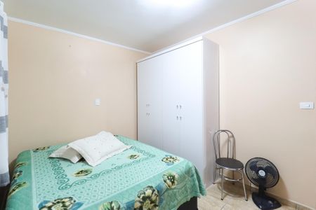 Casa à venda com 240m², 3 quartos e 3 vagas Casa à venda com 240m², 3 quartos e 3 vagasQuarto 2