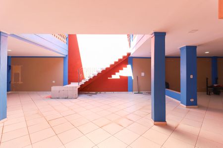 Casa à venda com 240m², 3 quartos e 3 vagas Casa à venda com 240m², 3 quartos e 3 vagasÁrea comum