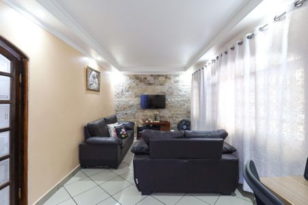 Sala de casa à venda com 3 quartos, 240m² em Vila Medeiros, São Paulo