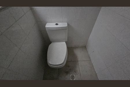 Banheiro de casa para alugar com 1 quarto, 60m² em Penha de França, São Paulo