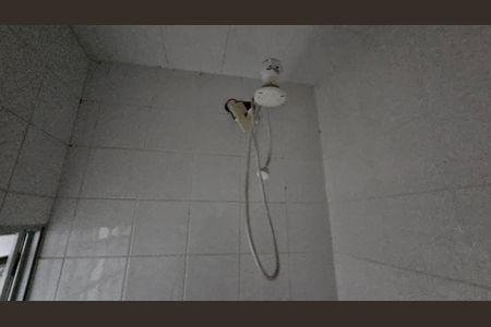 Banheiro de casa para alugar com 1 quarto, 60m² em Penha de França, São Paulo